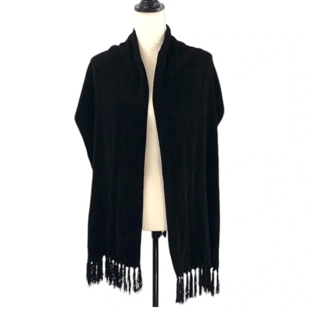 David & Young Black Winter Scarf With Fringe Detail